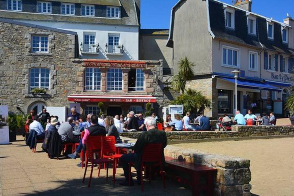 Kermaravel, Le Petit Manoir En Bord De Mer. Saint-Pol-de-Léon Exterior foto